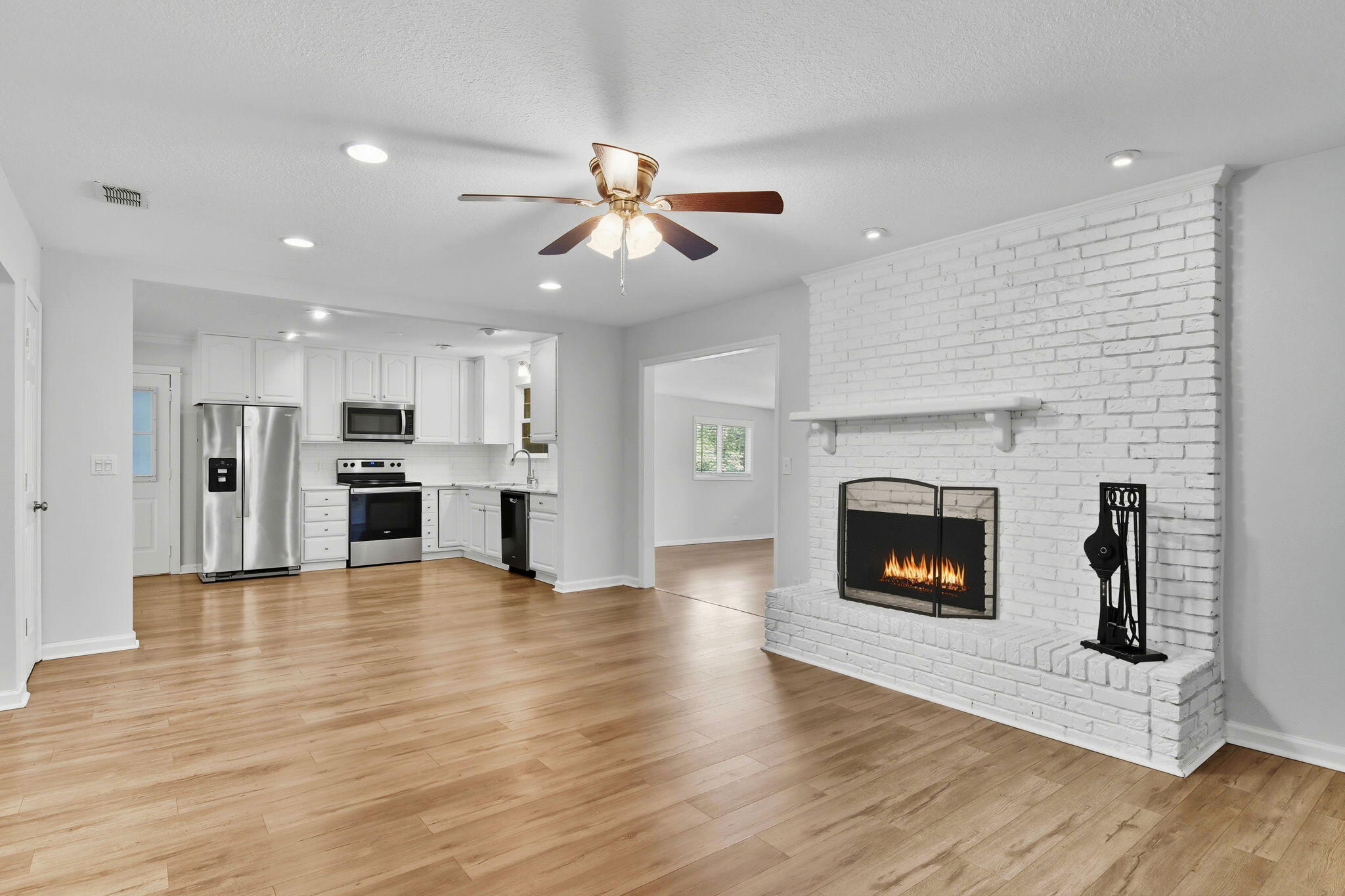 Niceville, Florida, 32578, United States, 4 Bedrooms Bedrooms, ,2 BathroomsBathrooms,Residential,For Sale,1961467