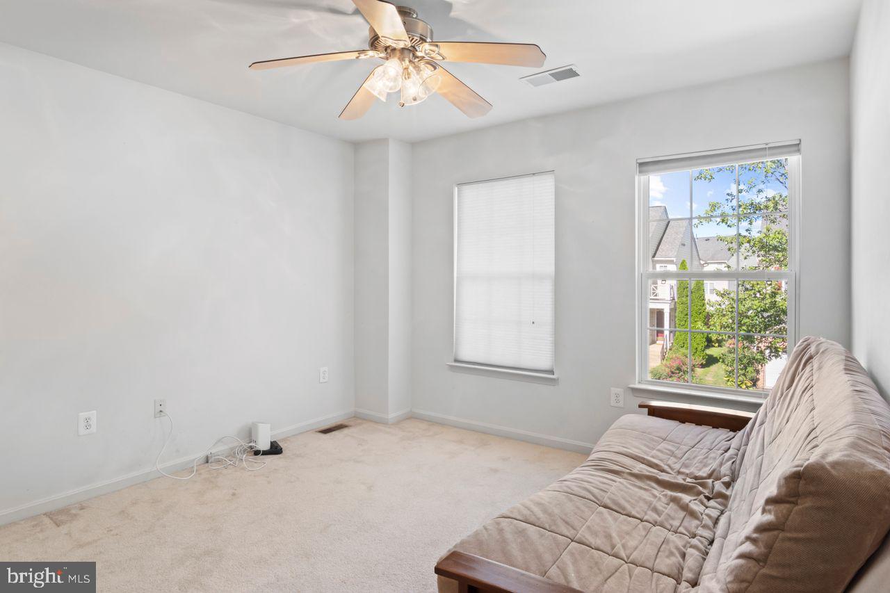 Woodbridge, Virginia, 22191, United States, 6 Bedrooms Bedrooms, ,5 BathroomsBathrooms,Residential,For Sale,1949818