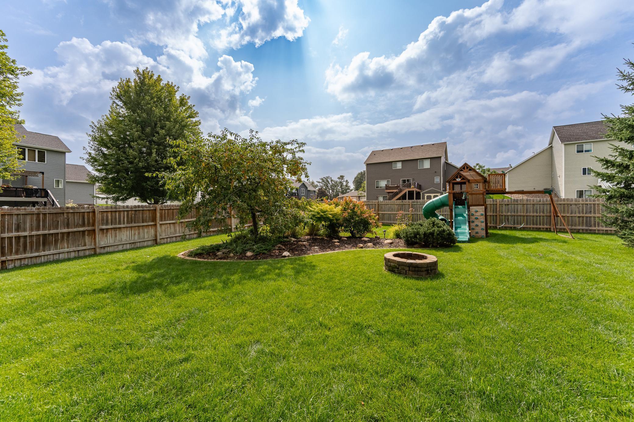 Rochester, Minnesota, 55902, United States, 4 Bedrooms Bedrooms, ,3 BathroomsBathrooms,Residential,For Sale,1940944