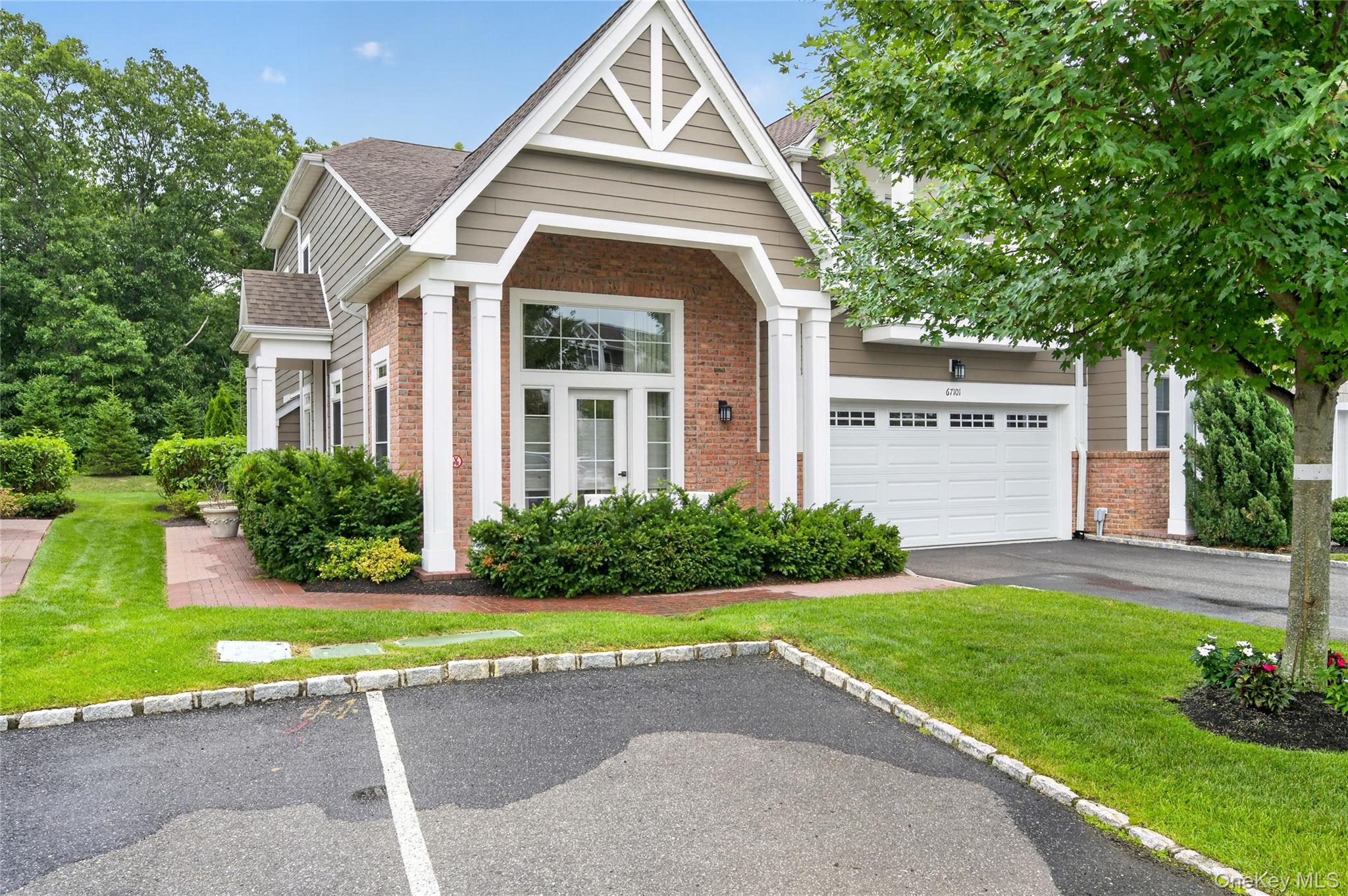  67101 Red Cedar Road, Plainview, NY, 11803 - 物件實景