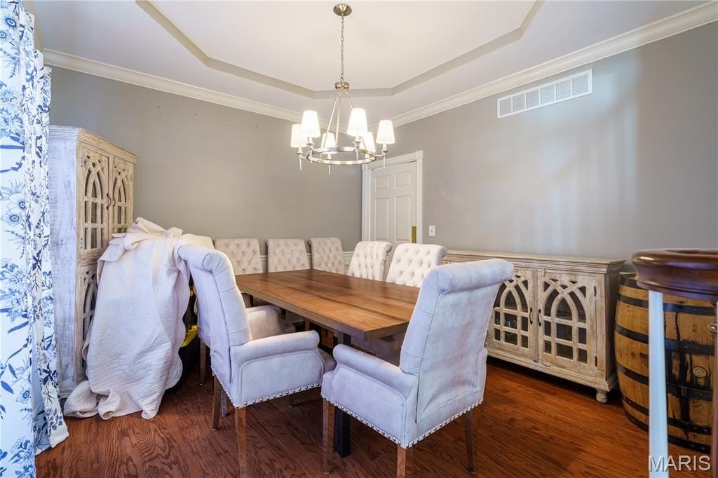 Glen Carbon, Illinois, 62034, United States, 5 Bedrooms Bedrooms, ,4 BathroomsBathrooms,Residential,For Sale,1977133