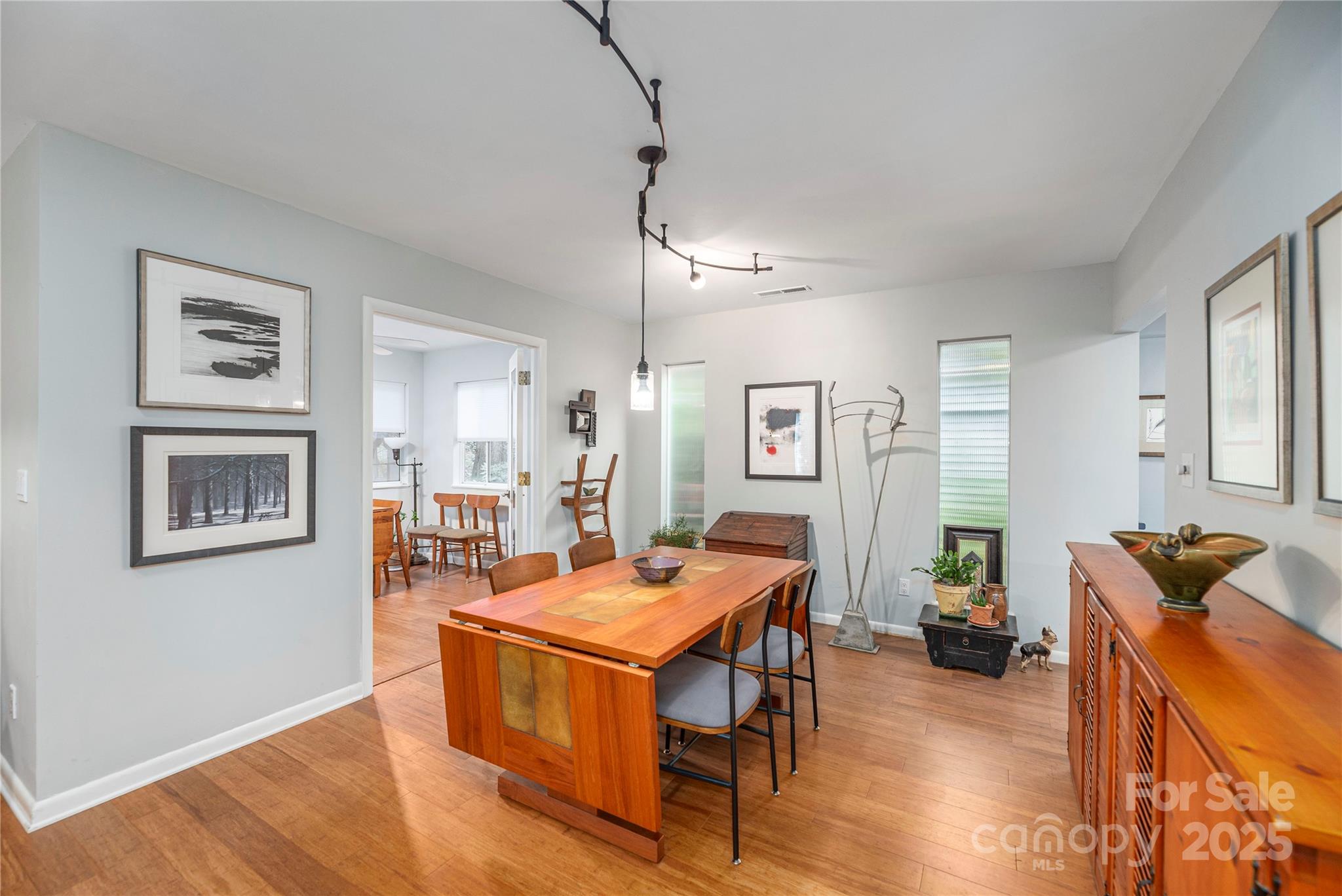 Asheville, North Carolina, 28804, United States, 3 Bedrooms Bedrooms, ,3 BathroomsBathrooms,Residential,For Sale,1905556