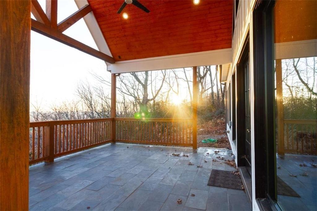 Cleveland, Georgia, 30528, United States, 3 Bedrooms Bedrooms, ,2 BathroomsBathrooms,Residential,For Sale,1928756