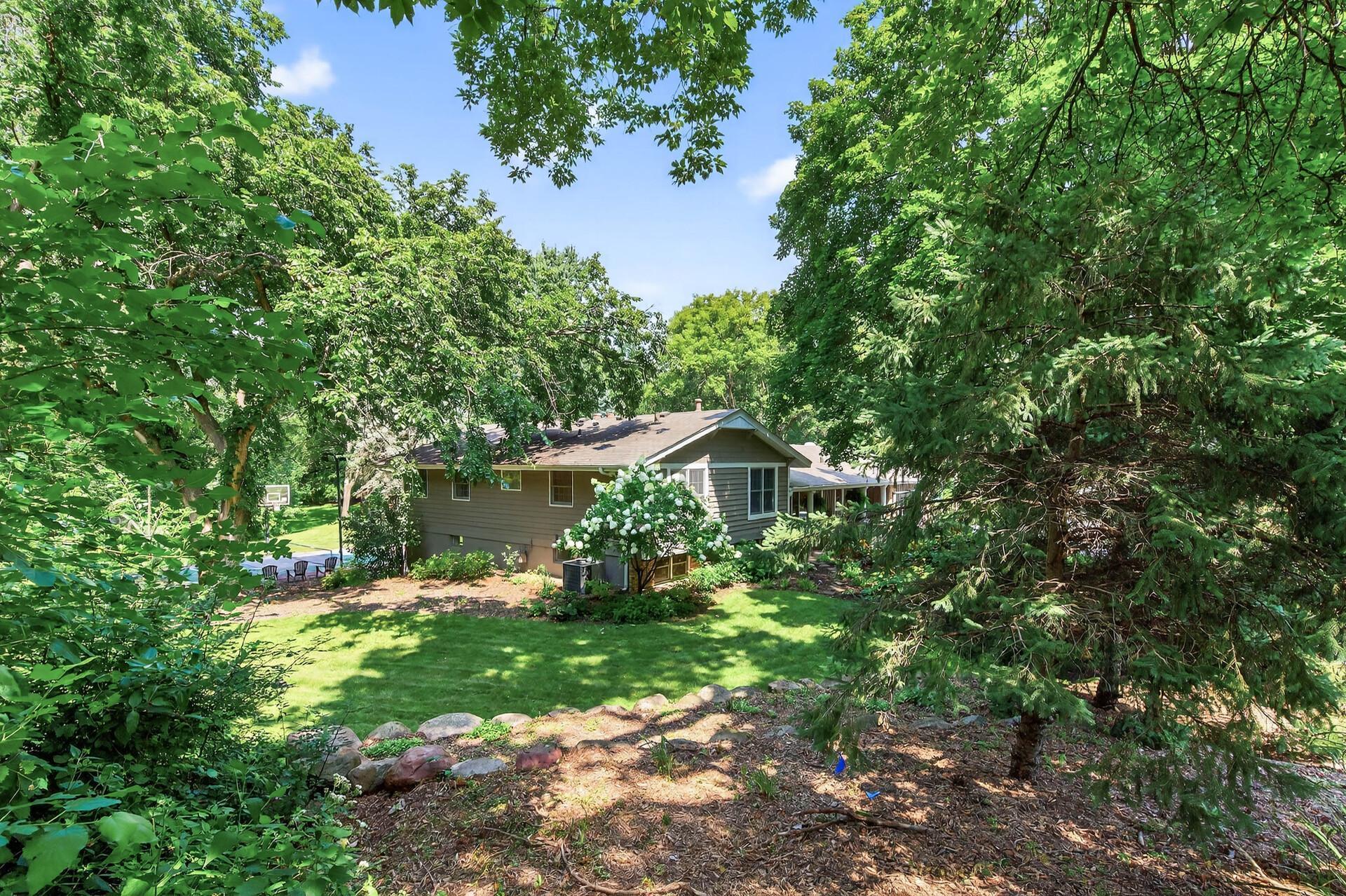 Minnetonka, Minnesota, 55345, United States, 5 Bedrooms Bedrooms, ,2 BathroomsBathrooms,Residential,For Sale,1919862