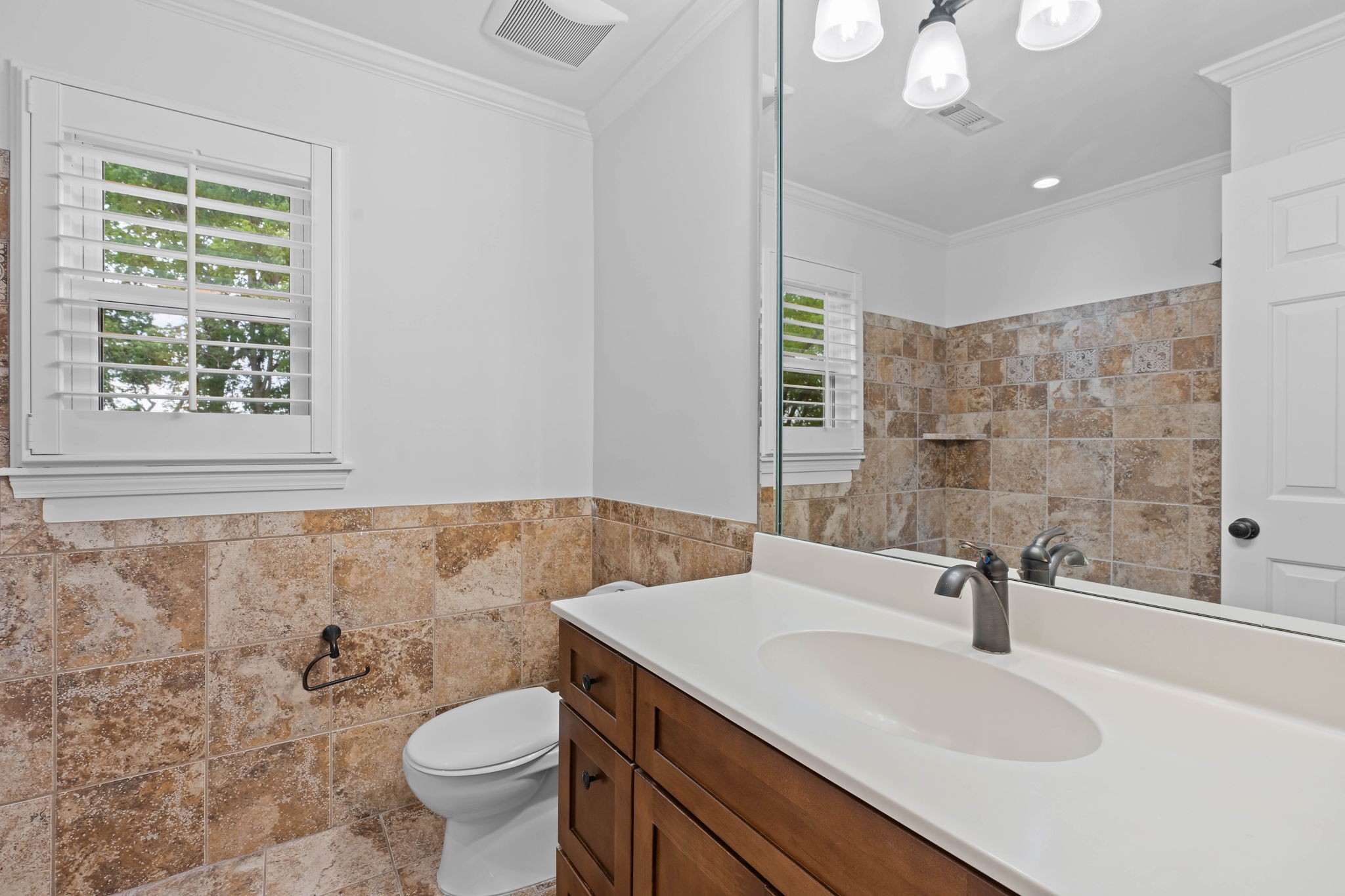 Brentwood, Tennessee, 37027, United States, 4 Bedrooms Bedrooms, ,6 BathroomsBathrooms,Residential,For Sale,1794827