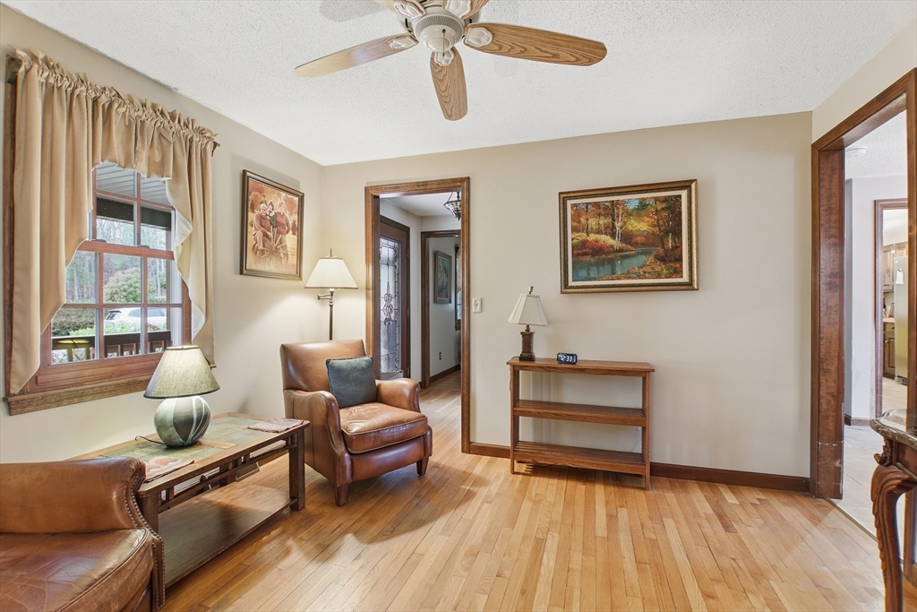 Monson, Massachusetts, 01057, United States, 5 Bedrooms Bedrooms, ,2 BathroomsBathrooms,Residential,For Sale,1988308