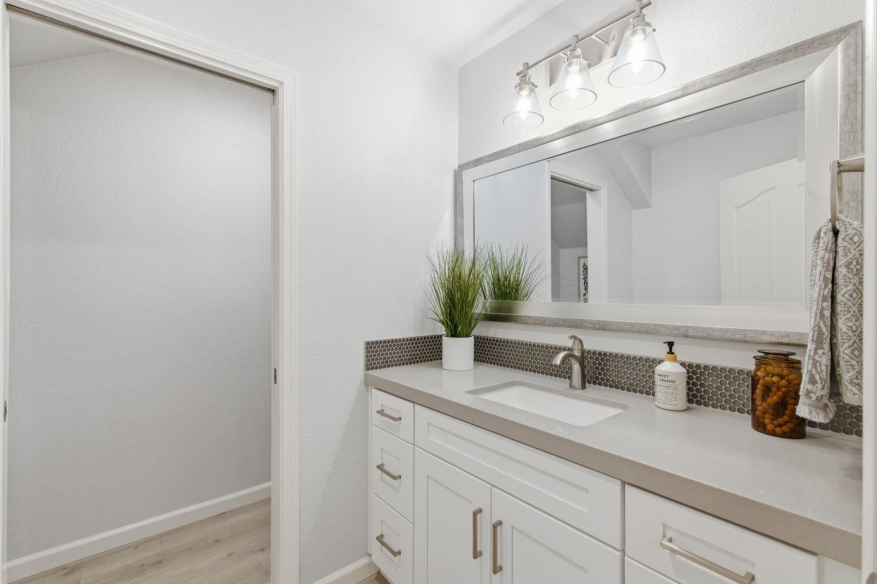 Sacramento, California, 95811, United States, 3 Bedrooms Bedrooms, ,3 BathroomsBathrooms,Residential,For Sale,2002968