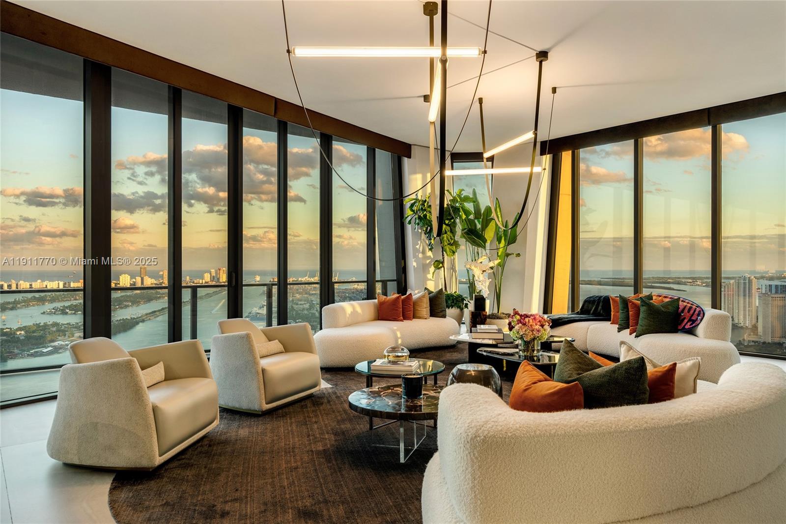 Miami, Florida, 33132, United States, 6 Bedrooms Bedrooms, ,7 BathroomsBathrooms,Residential,For Sale,1991375