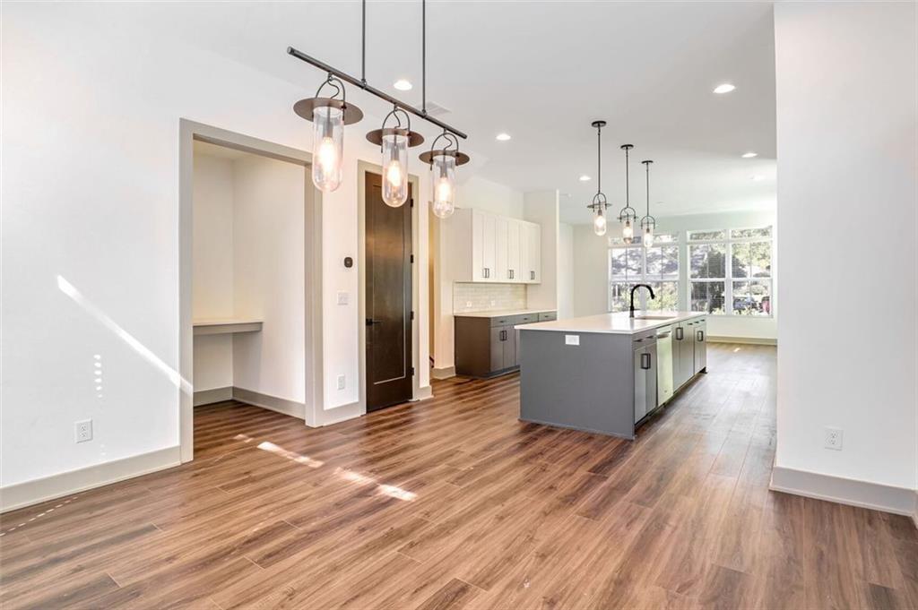 Atlanta, Georgia, 30307, United States, 3 Bedrooms Bedrooms, ,4 BathroomsBathrooms,Residential,For Sale,1837397
