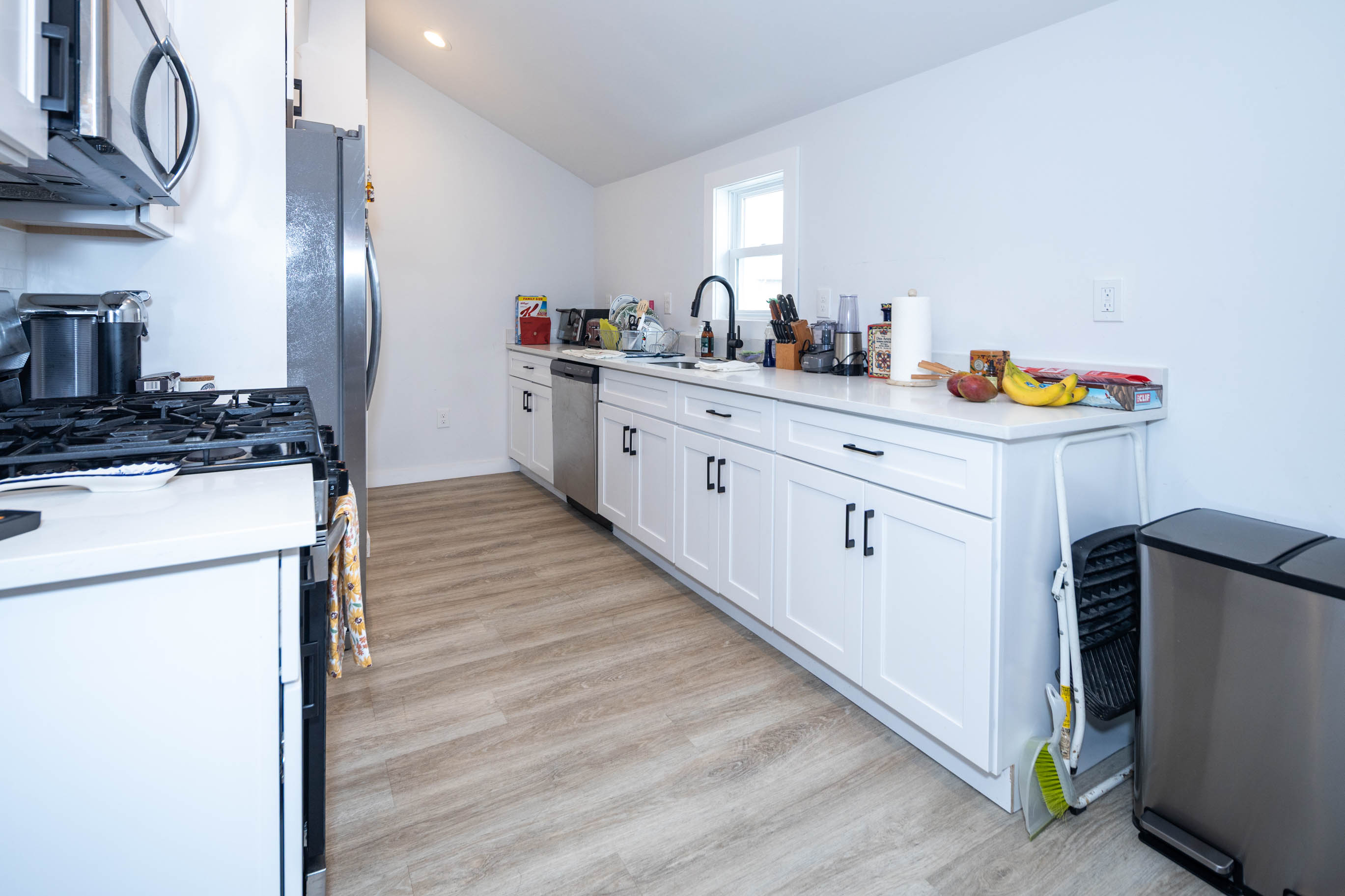 Fords, New Jersey, 08863, United States, 5 Bedrooms Bedrooms, ,2 BathroomsBathrooms,Residential,For Sale,2005682