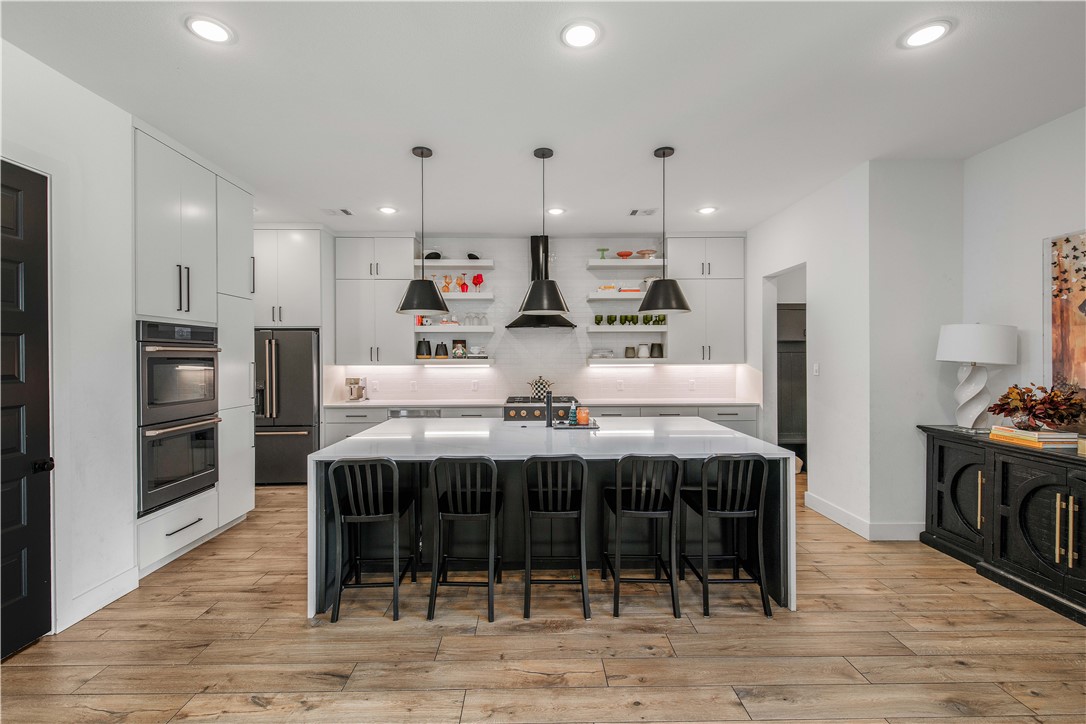 Bryan, Texas, 77802, United States, 5 Bedrooms Bedrooms, ,5 BathroomsBathrooms,Residential,For Sale,2001196