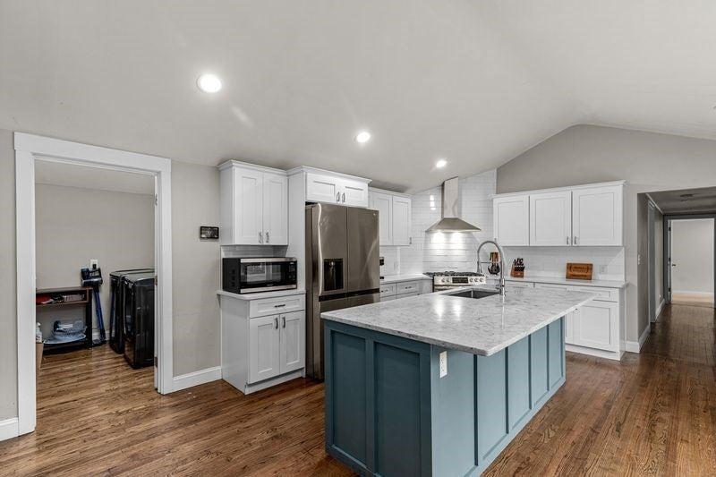 Plymouth, Massachusetts, 02360, United States, 3 Bedrooms Bedrooms, ,2 BathroomsBathrooms,Residential,For Sale,1982204