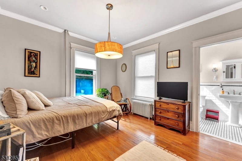 Califon Boro, New Jersey, 07830, United States, 3 Bedrooms Bedrooms, ,2 BathroomsBathrooms,Residential,For Sale,1958748