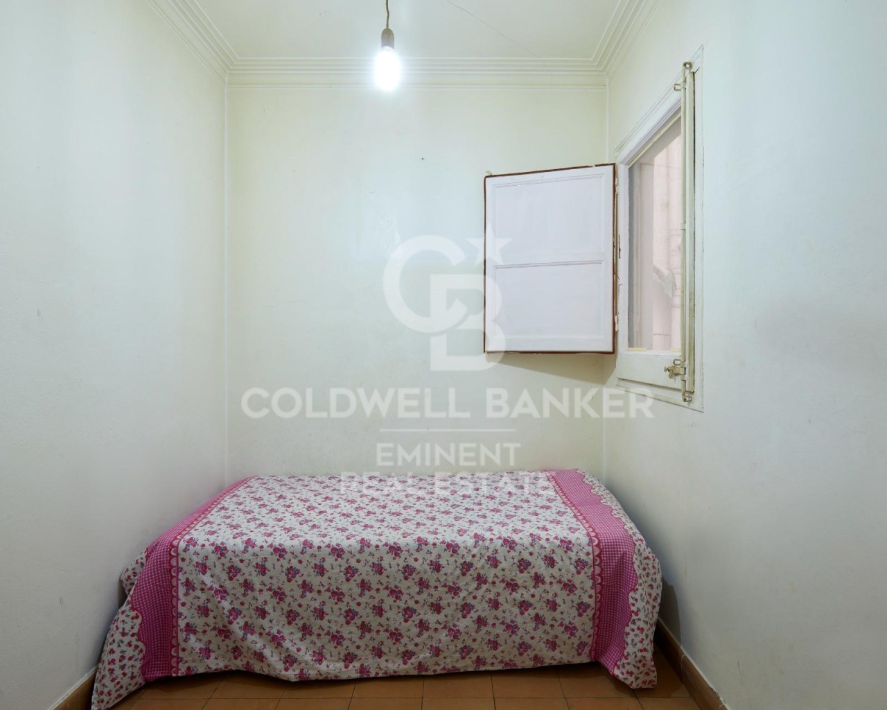 Barcelona, Catalonia, ES, 5 Bedrooms Bedrooms, ,2 BathroomsBathrooms,Residential,For Sale,1784996