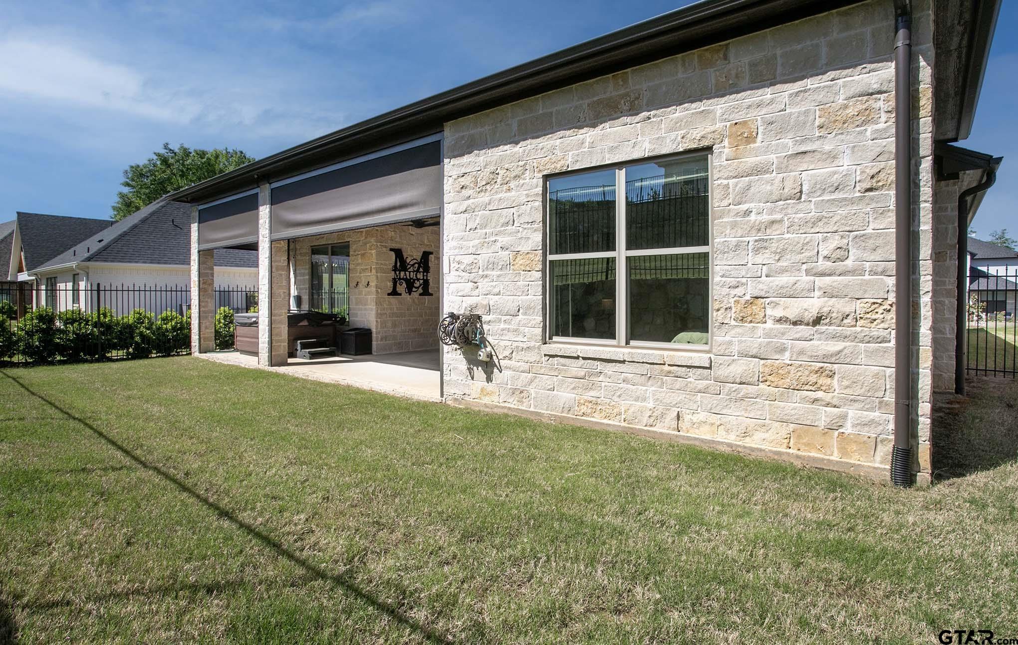 Tyler, Texas, 75703, United States, 4 Bedrooms Bedrooms, ,3 BathroomsBathrooms,Residential,For Sale,1784072