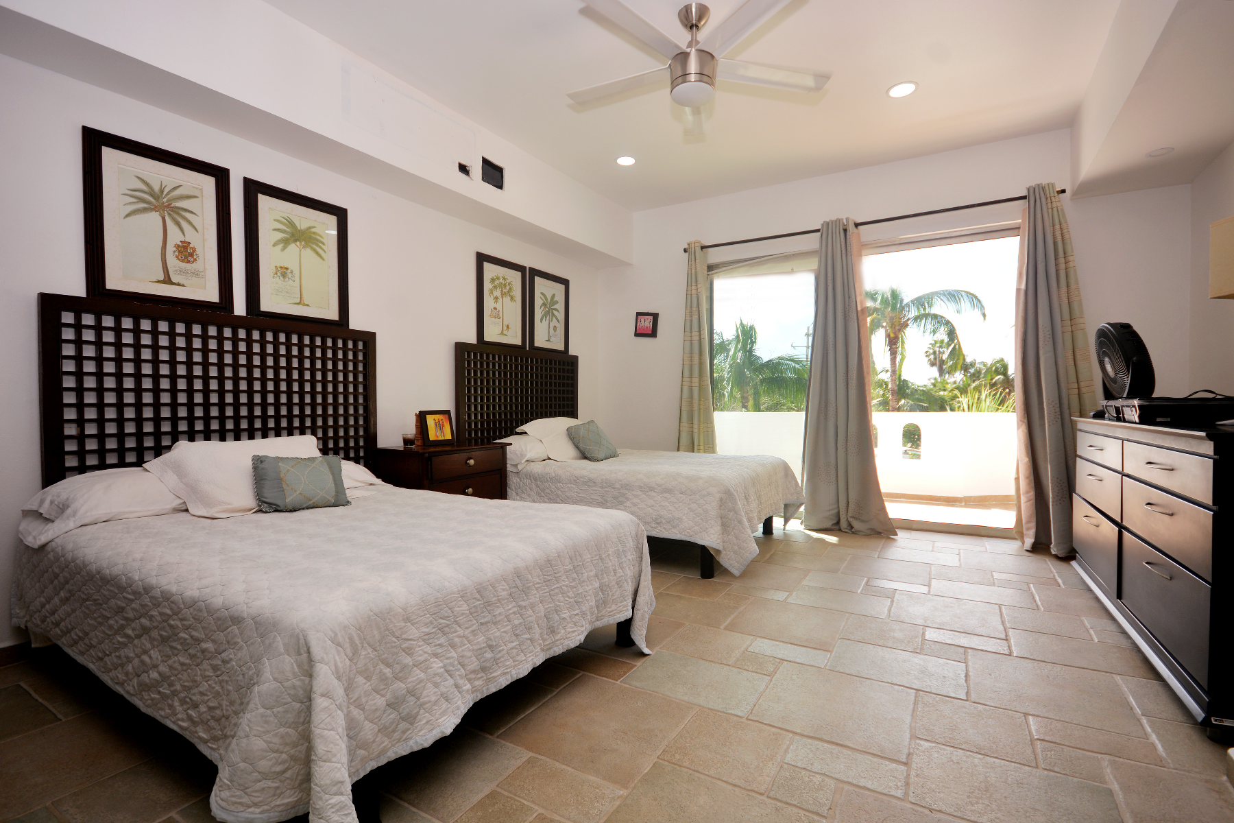  DUPLEX 8 BEDROOM HOME NEAR THE BEACH - 物件實景