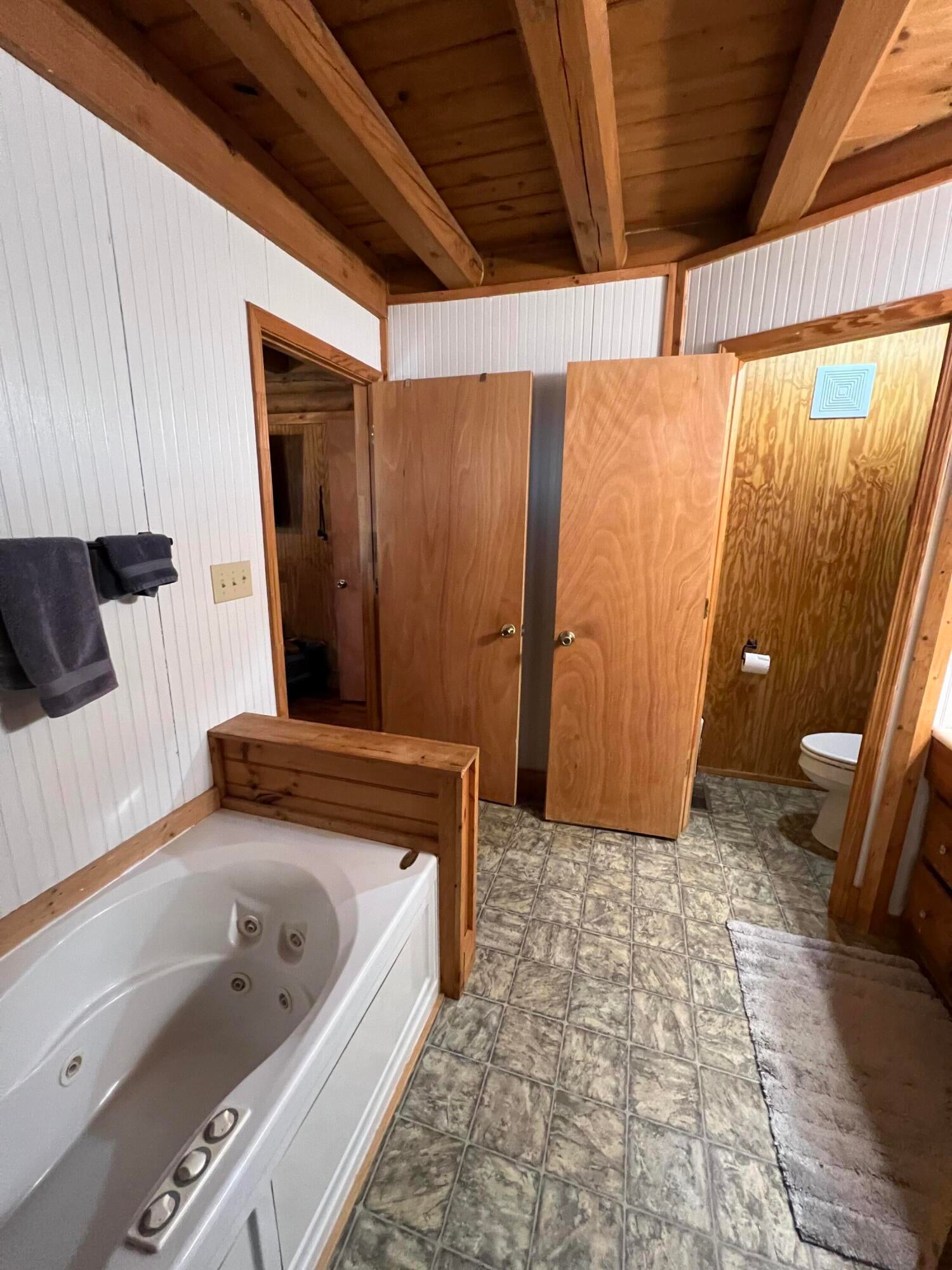 Rayle, Georgia, 30660, United States, 4 Bedrooms Bedrooms, ,3 BathroomsBathrooms,Residential,For Sale,1994515