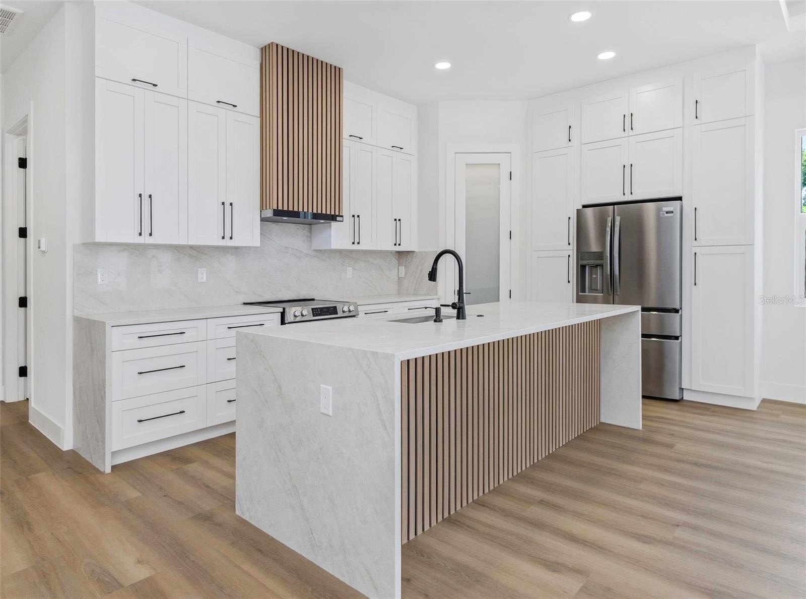 ST PETERSBURG, Florida, 33714, United States, 4 Bedrooms Bedrooms, ,3 BathroomsBathrooms,Residential,For Sale,2022051
