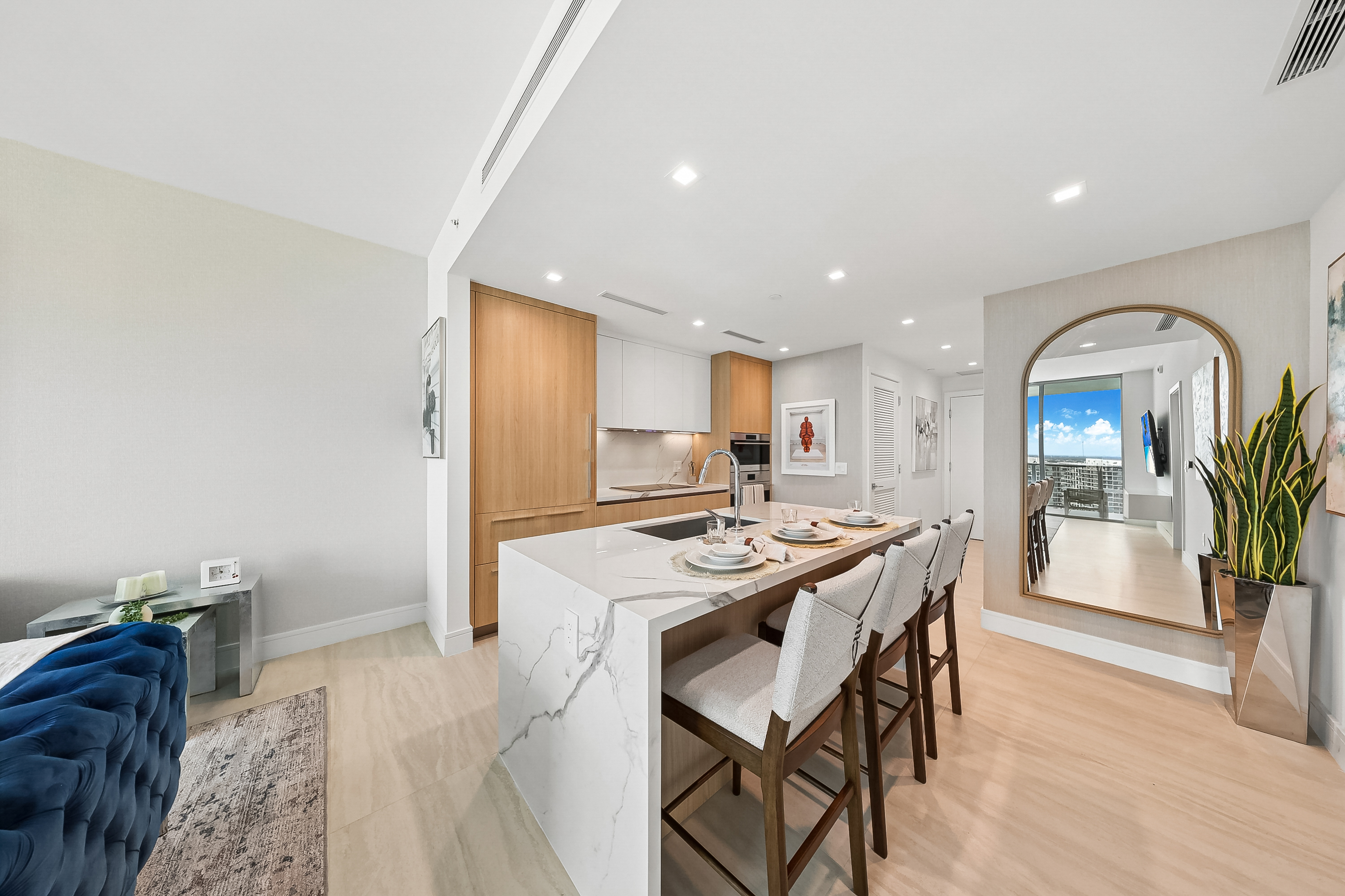  2411 Laguna Circle, Miami, FL, 33181 - 物件實景