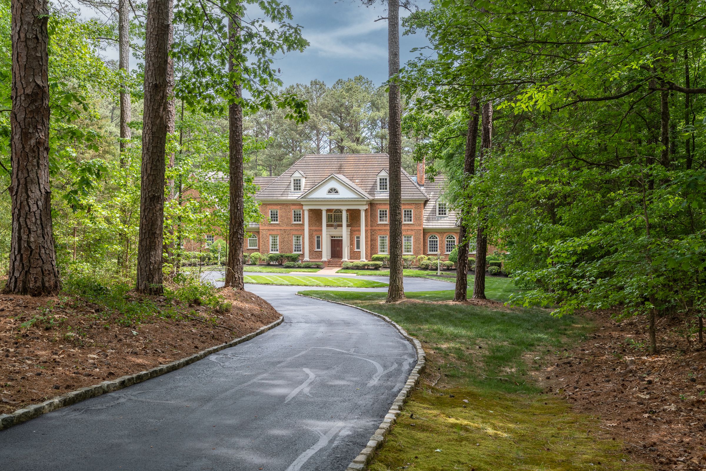  221 Dryden Lane, Richmond, VA 23229 - 物件實景