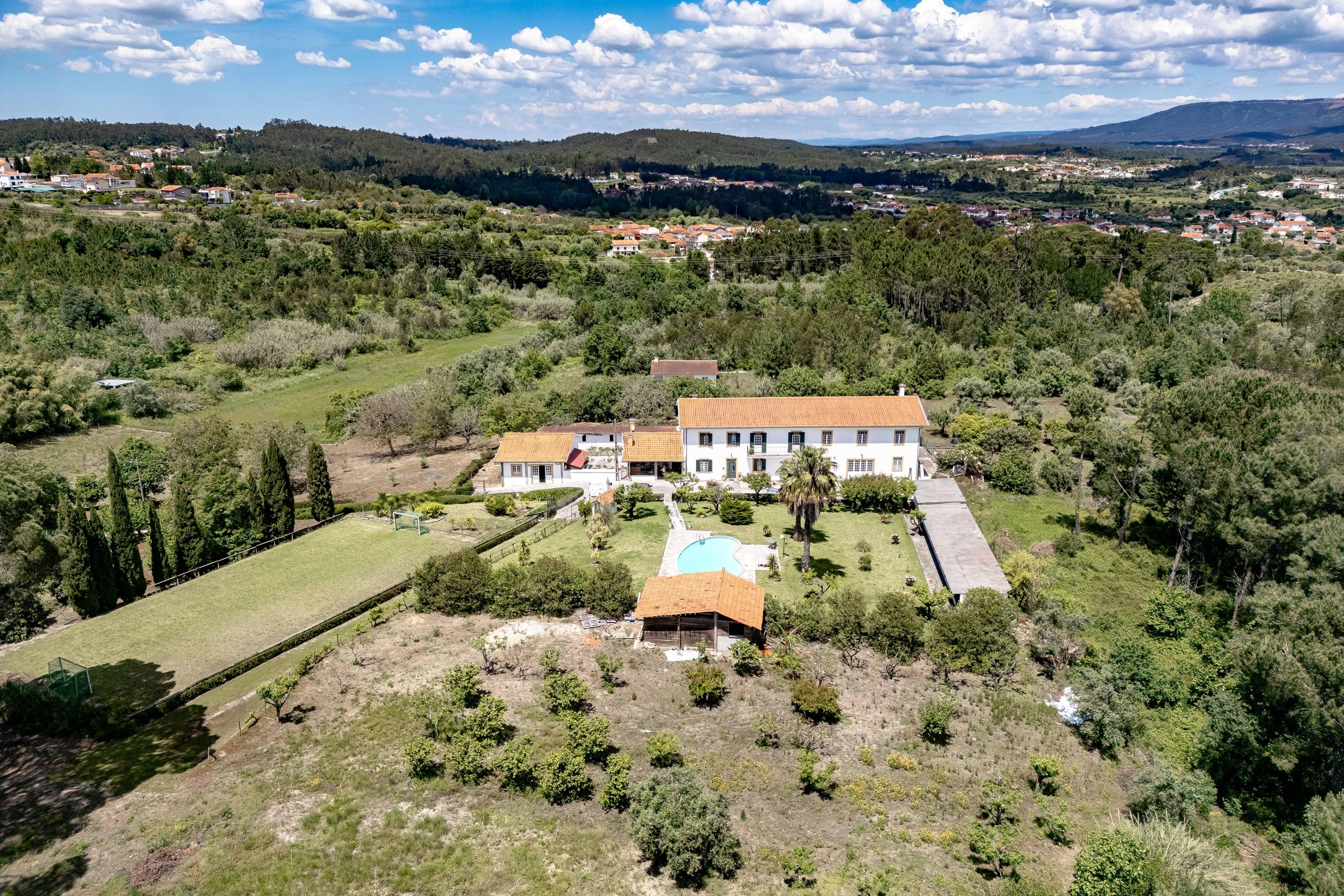 Coimbra, Coimbra, 3020-742, PT, 5 Bedrooms Bedrooms, ,3 BathroomsBathrooms,Residential,For Sale,1826993