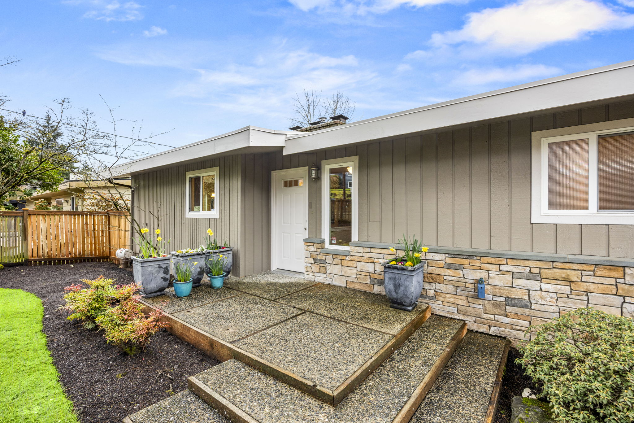  231 105th Ave SE, Bellevue, WA 98004 - 物件實景