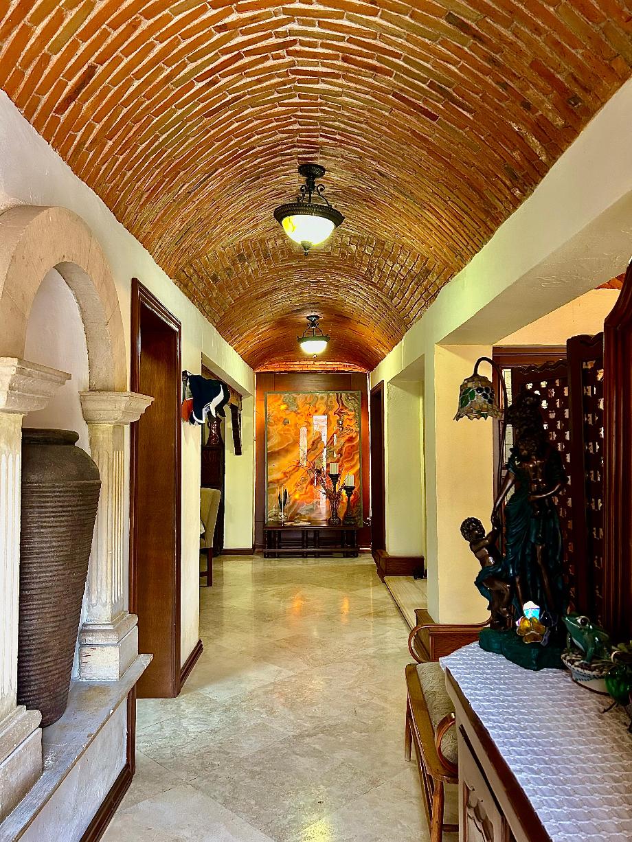 Saltillo, Coahuila de Zaragoza, 25204, Mexico, 4 Bedrooms Bedrooms, ,4 BathroomsBathrooms,Residential,For Sale,1821223