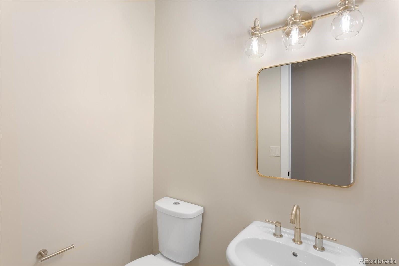 Salida, Colorado, 81201, United States, 3 Bedrooms Bedrooms, ,3 BathroomsBathrooms,Residential,For Sale,1881845