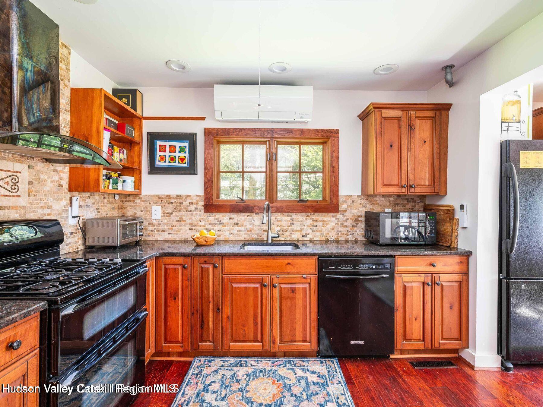 Woodstock, New York, 12498, United States, 3 Bedrooms Bedrooms, ,4 BathroomsBathrooms,Residential,For Sale,1857603