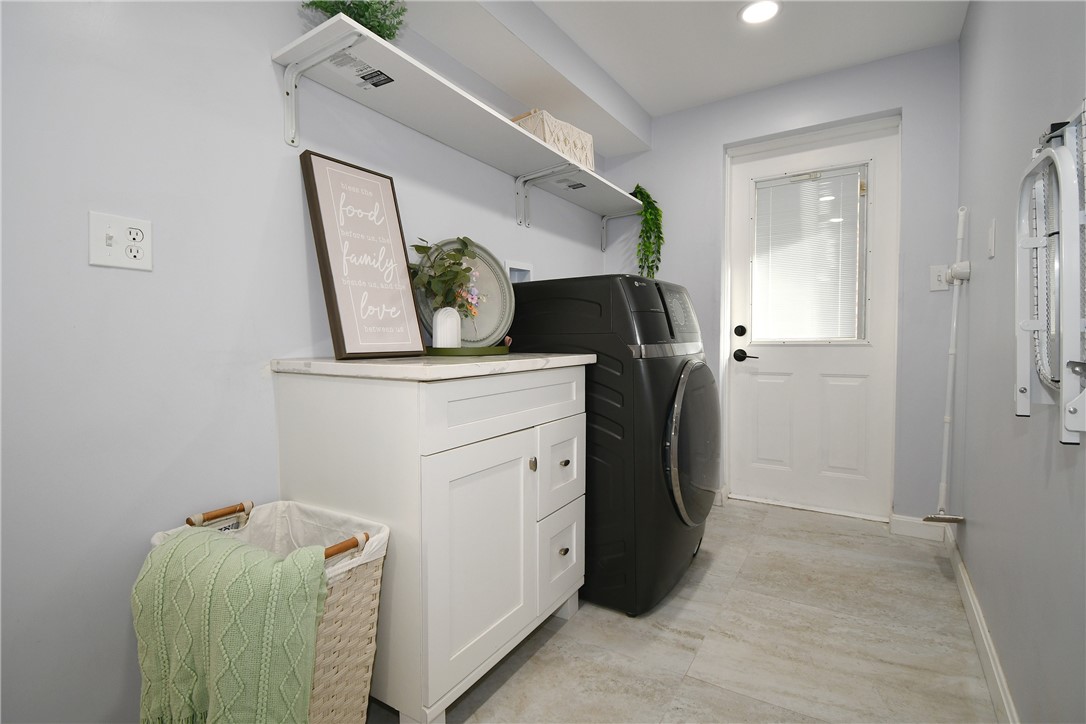 Squirrel Hill, Pennsylvania, 15217, United States, 4 Bedrooms Bedrooms, ,4 BathroomsBathrooms,Residential,For Sale,1999075