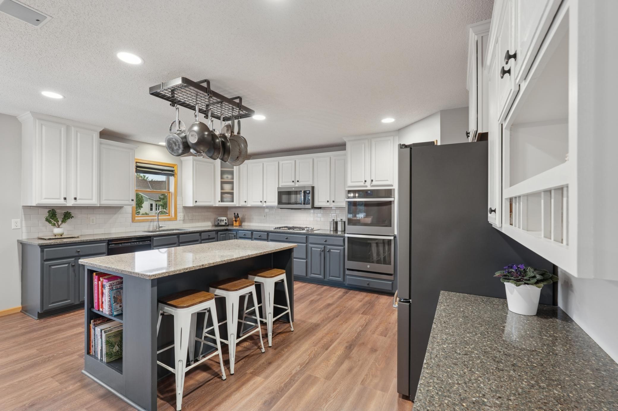 Hudson, Wisconsin, 54016, United States, 5 Bedrooms Bedrooms, ,3 BathroomsBathrooms,Residential,For Sale,1989559