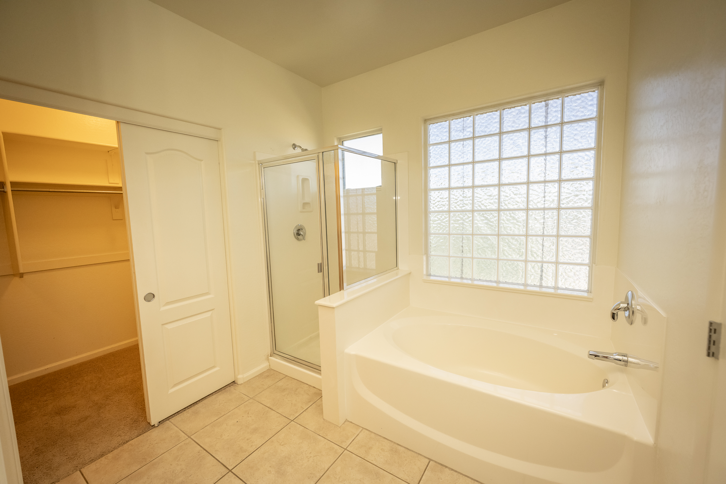 ANTHEM, Arizona, 85086, United States, 4 Bedrooms Bedrooms, ,3 BathroomsBathrooms,Residential,For Sale,1937658