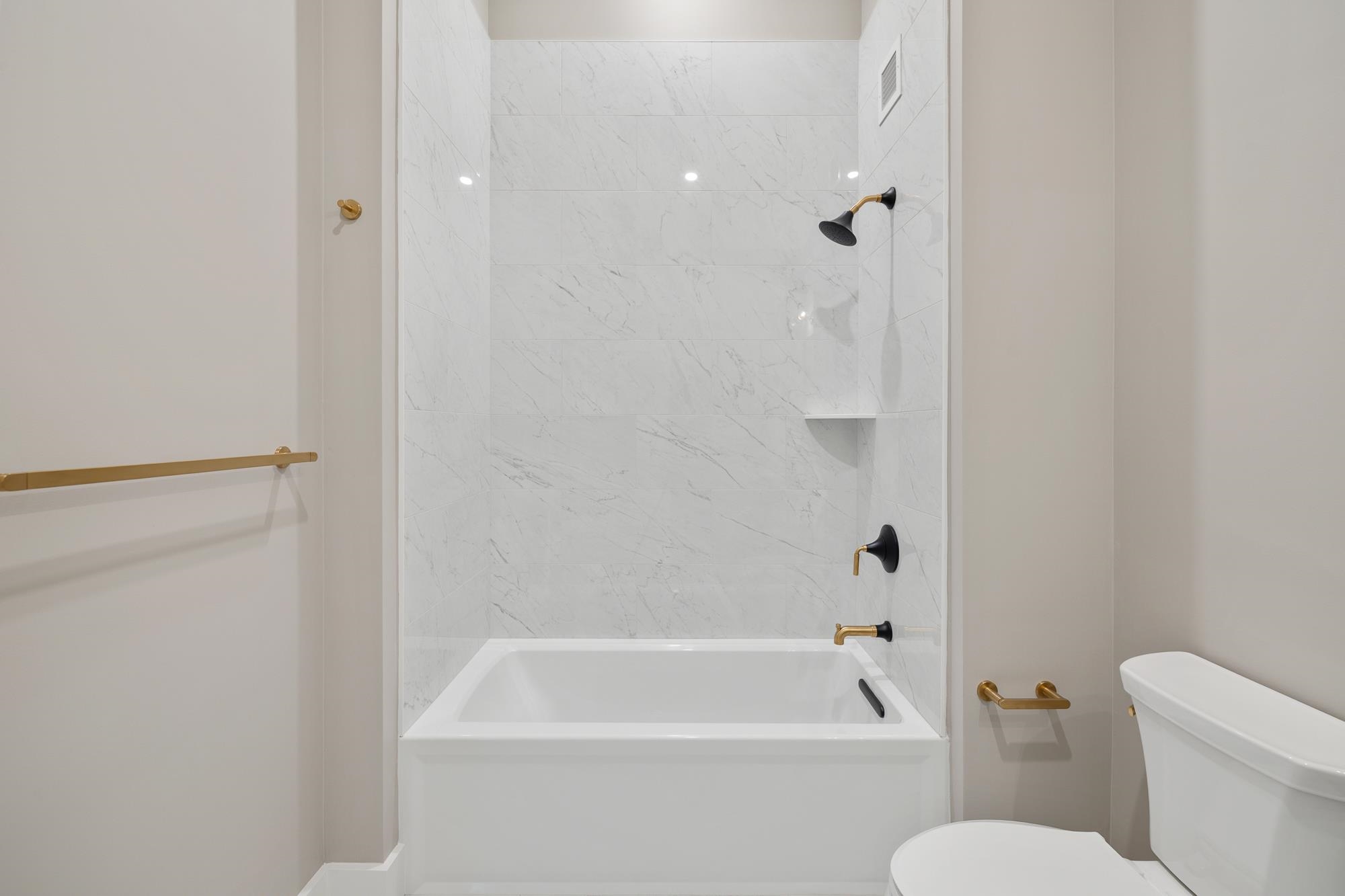 Conway, New Hampshire, 03860, United States, 2 Bedrooms Bedrooms, ,2 BathroomsBathrooms,Residential,For Sale,2003266