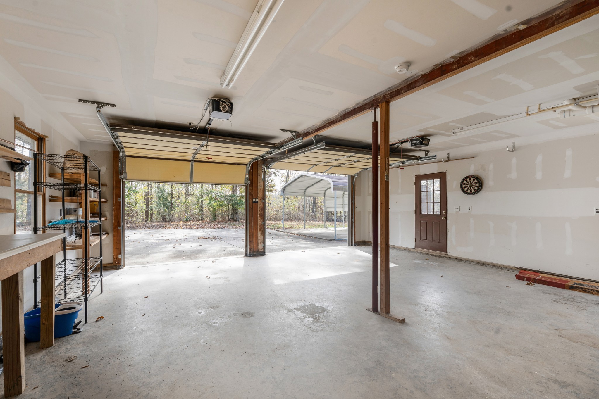 Mc Ewen, Tennessee, 37101, United States, 4 Bedrooms Bedrooms, ,3 BathroomsBathrooms,Residential,For Sale,1982794