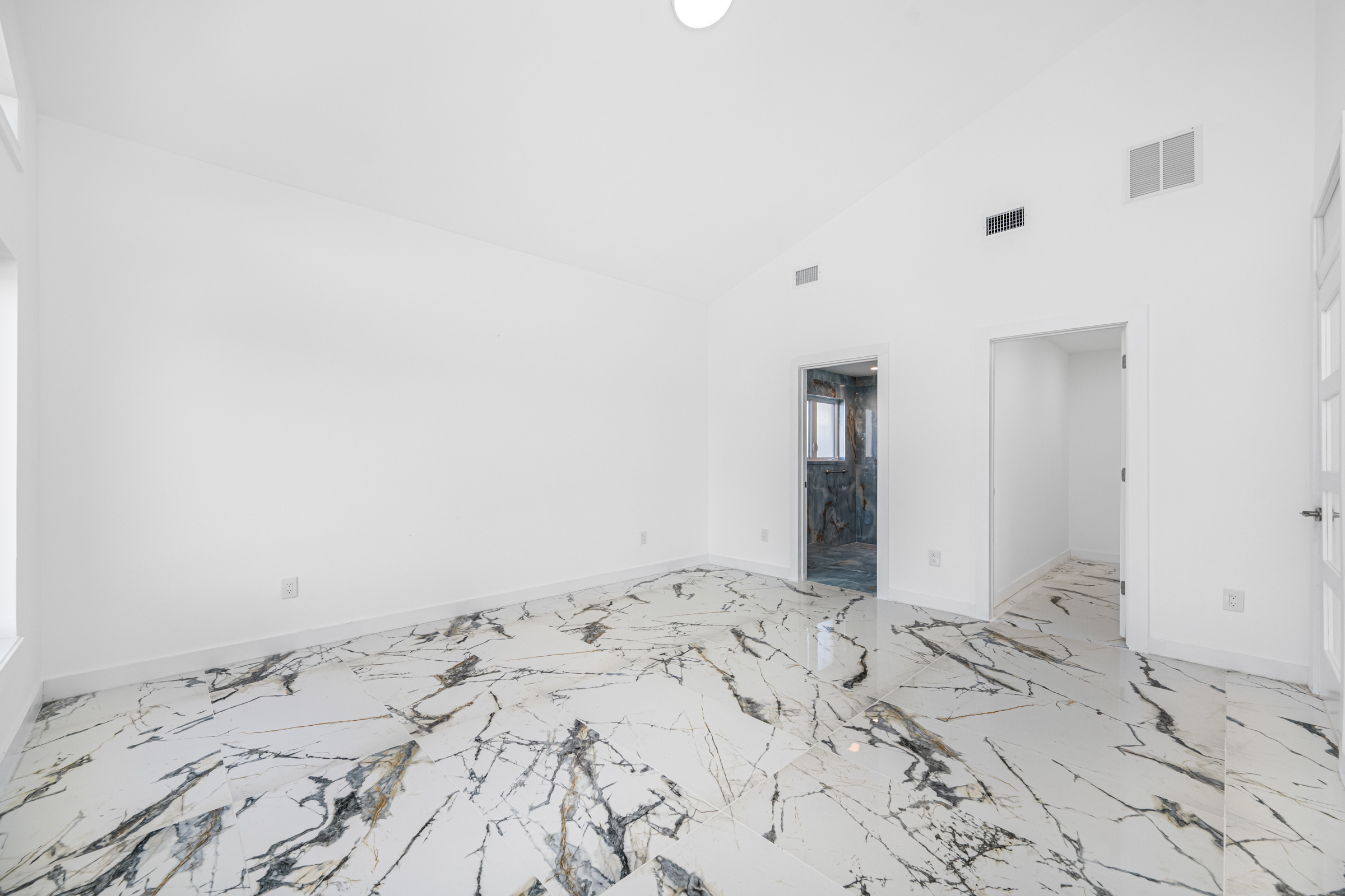 Treasure Island, Florida, 33706, United States, 3 Bedrooms Bedrooms, ,2 BathroomsBathrooms,Residential,For Sale,1990386