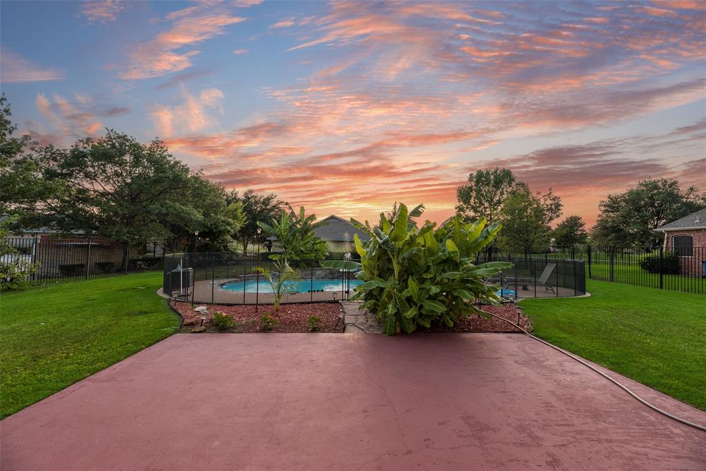 Rowlett, Texas, 75089, United States, 4 Bedrooms Bedrooms, ,3 BathroomsBathrooms,Residential,For Sale,1981760