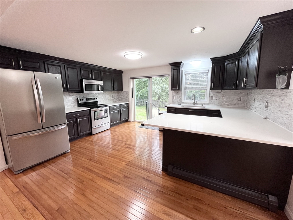 Fitchburg, Massachusetts, 01420, United States, 3 Bedrooms Bedrooms, ,3 BathroomsBathrooms,Residential,For Sale,1980272