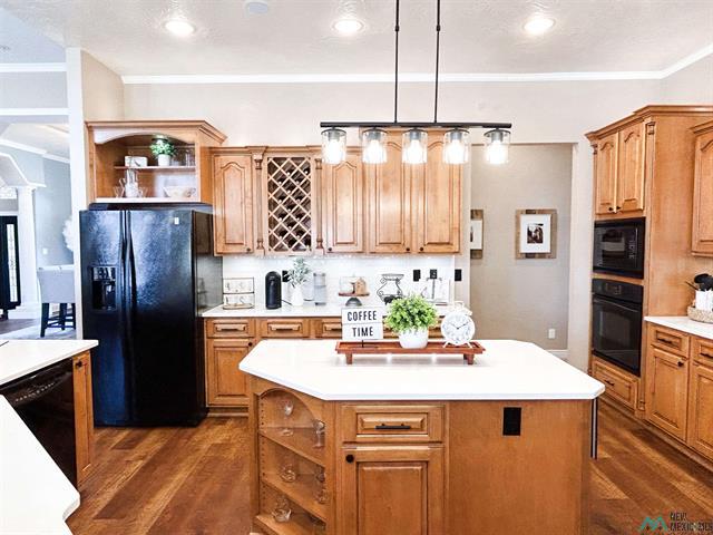 Artesia, New Mexico, 88210, United States, 4 Bedrooms Bedrooms, ,6 BathroomsBathrooms,Residential,For Sale,2015339