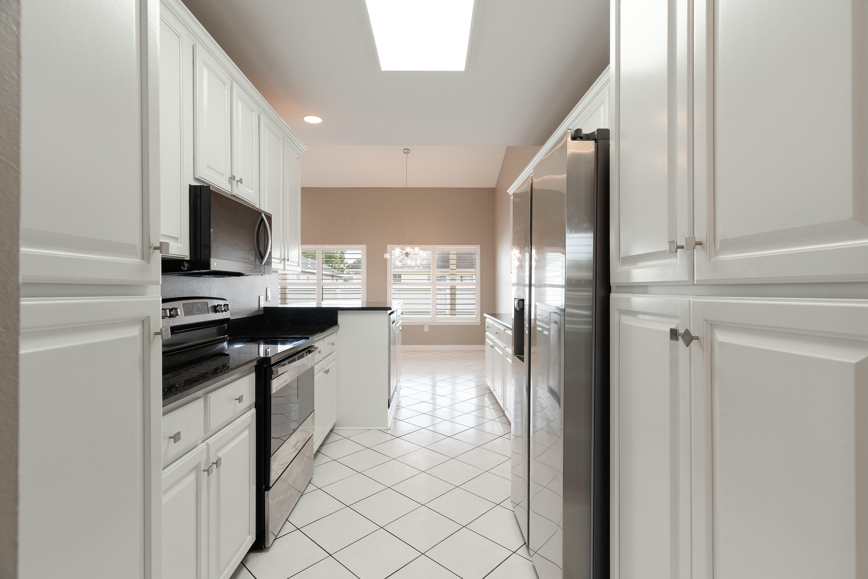 Fort Walton Beach, Florida, 32547, United States, 3 Bedrooms Bedrooms, ,4 BathroomsBathrooms,Residential,For Sale,1849777