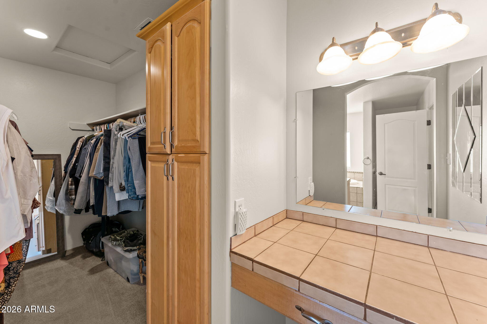 Wickenburg, Arizona, 85390, United States, 3 Bedrooms Bedrooms, ,2 BathroomsBathrooms,Residential,For Sale,2010999