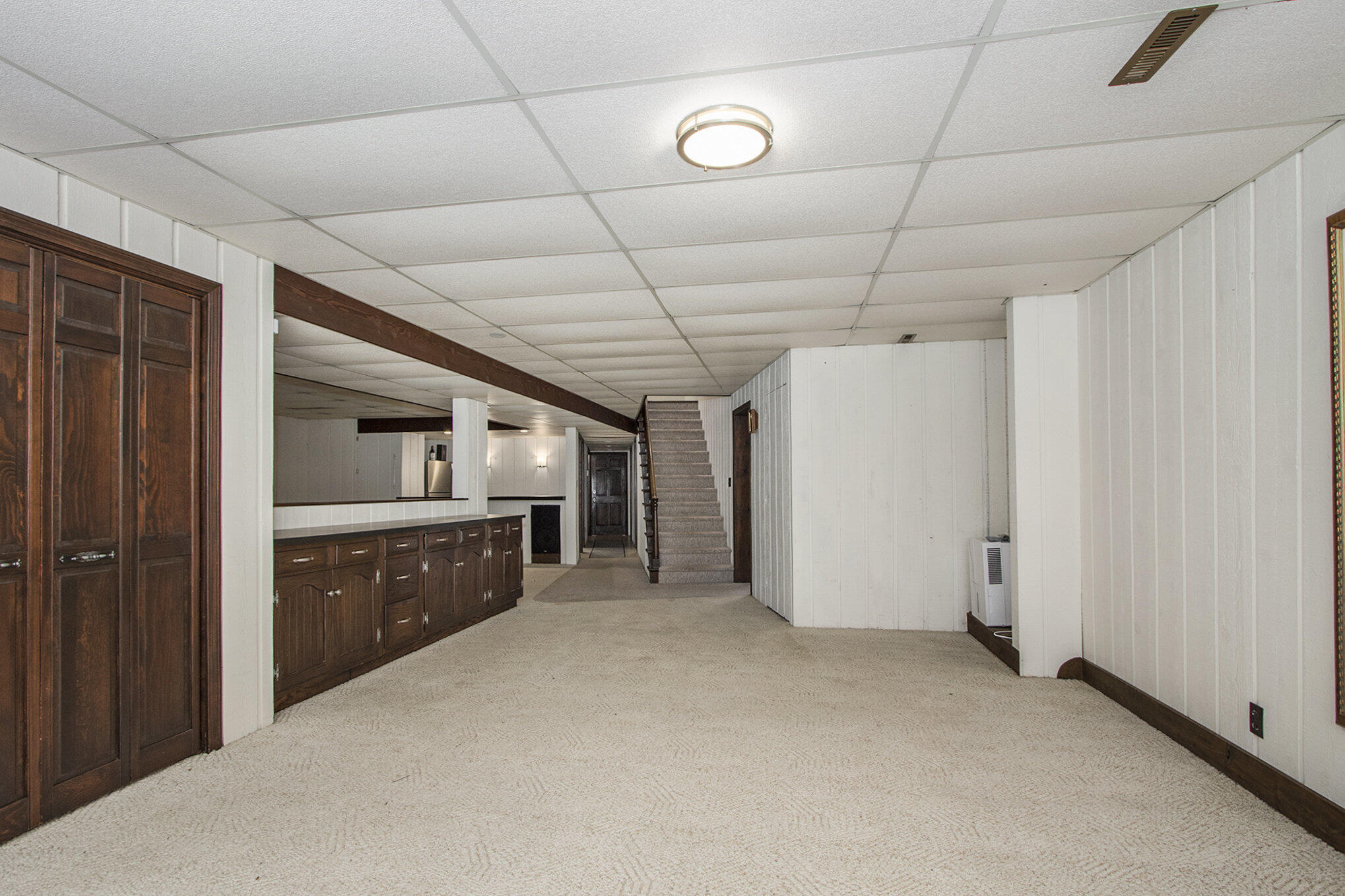 La Porte, Indiana, 46350, United States, 4 Bedrooms Bedrooms, ,4 BathroomsBathrooms,Residential,For Sale,1904805