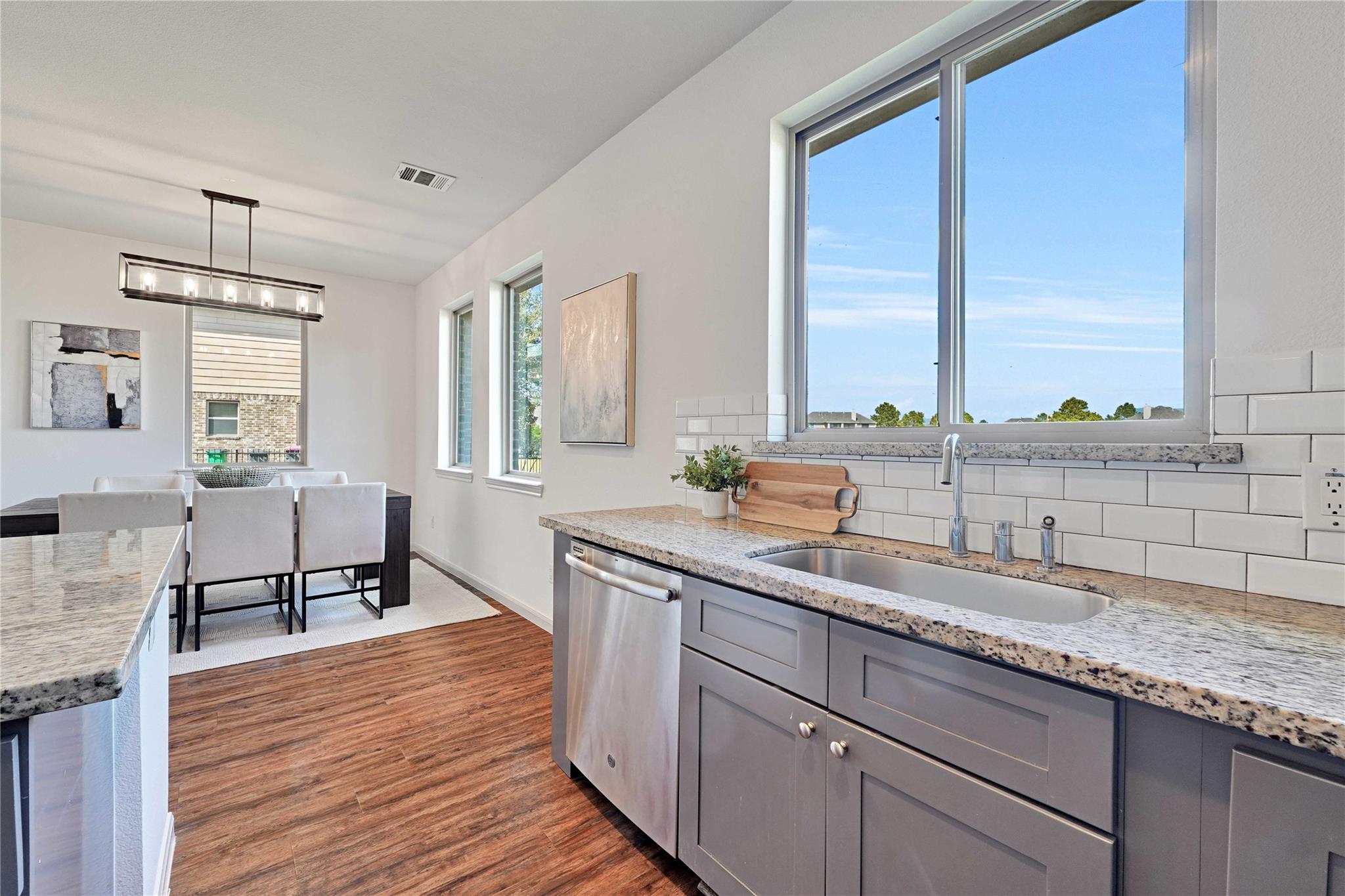 Richmond, Texas, 77407, United States, 5 Bedrooms Bedrooms, ,5 BathroomsBathrooms,Residential,For Sale,1975951