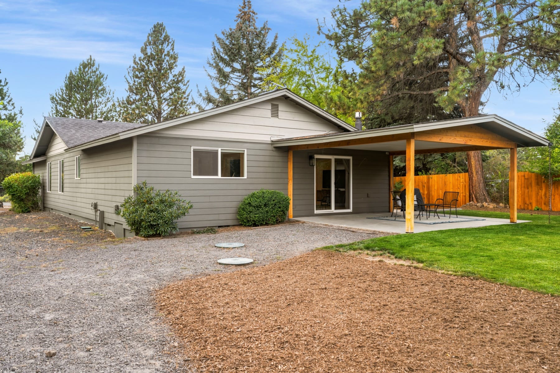  61573 Twin Lakes Loop Bend, OR 97702 - 物件實景