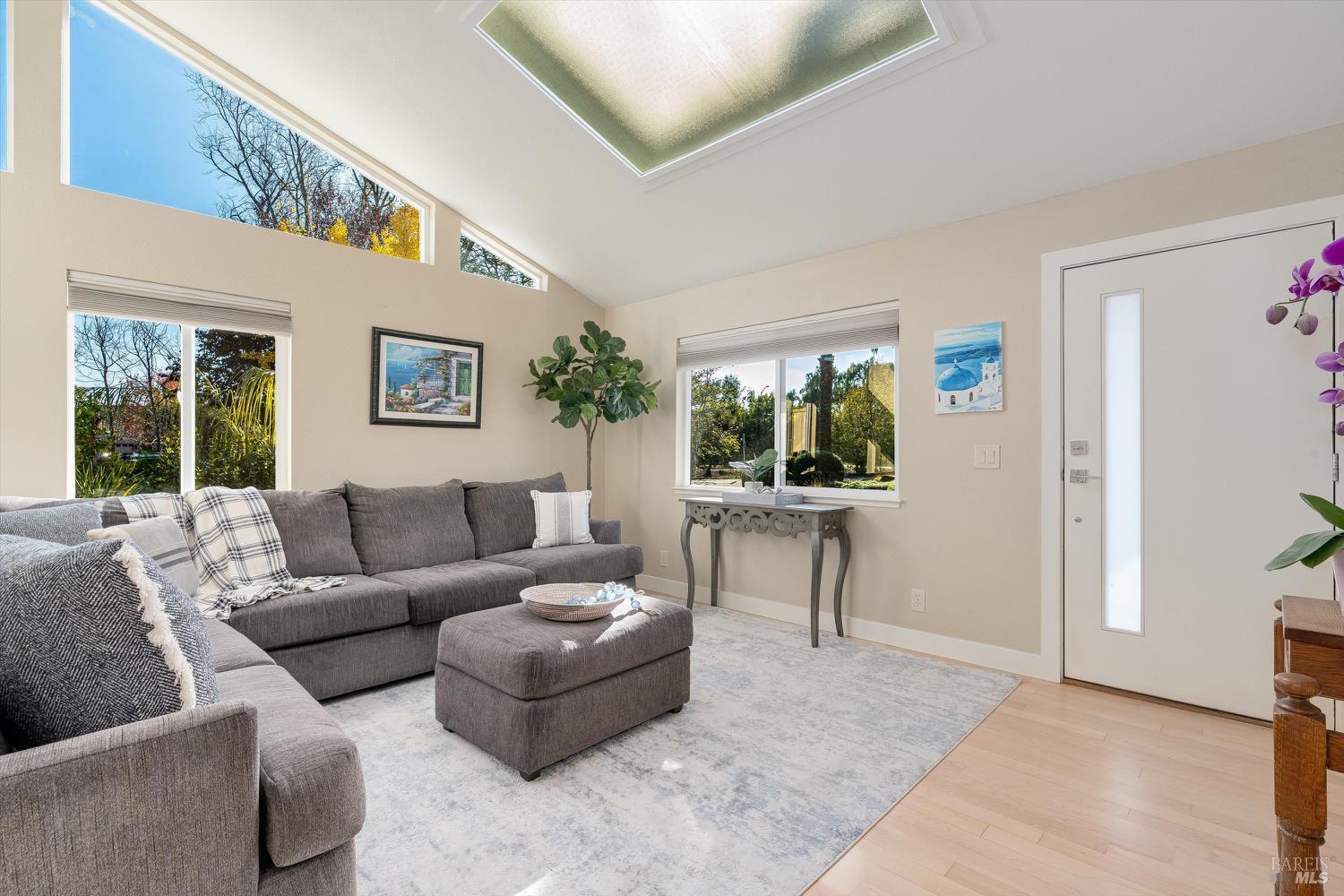 Napa, California, 94559, United States, 3 Bedrooms Bedrooms, ,2 BathroomsBathrooms,Residential,For Sale,2000781