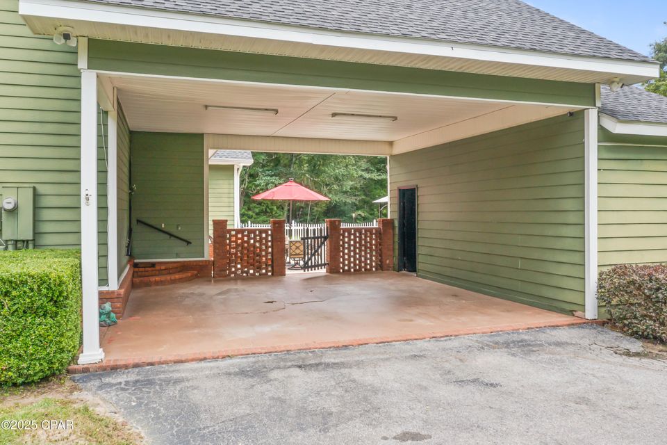 Malone, Florida, 32445, United States, 3 Bedrooms Bedrooms, ,3 BathroomsBathrooms,Residential,For Sale,1974883