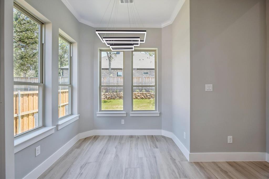 Arlington, Texas, 76012, United States, 4 Bedrooms Bedrooms, ,3 BathroomsBathrooms,Residential,For Sale,1976535