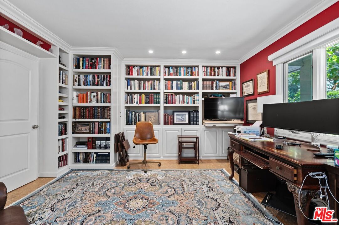 Calabasas, California, 91302, United States, 4 Bedrooms Bedrooms, ,3 BathroomsBathrooms,Residential,For Sale,1896554