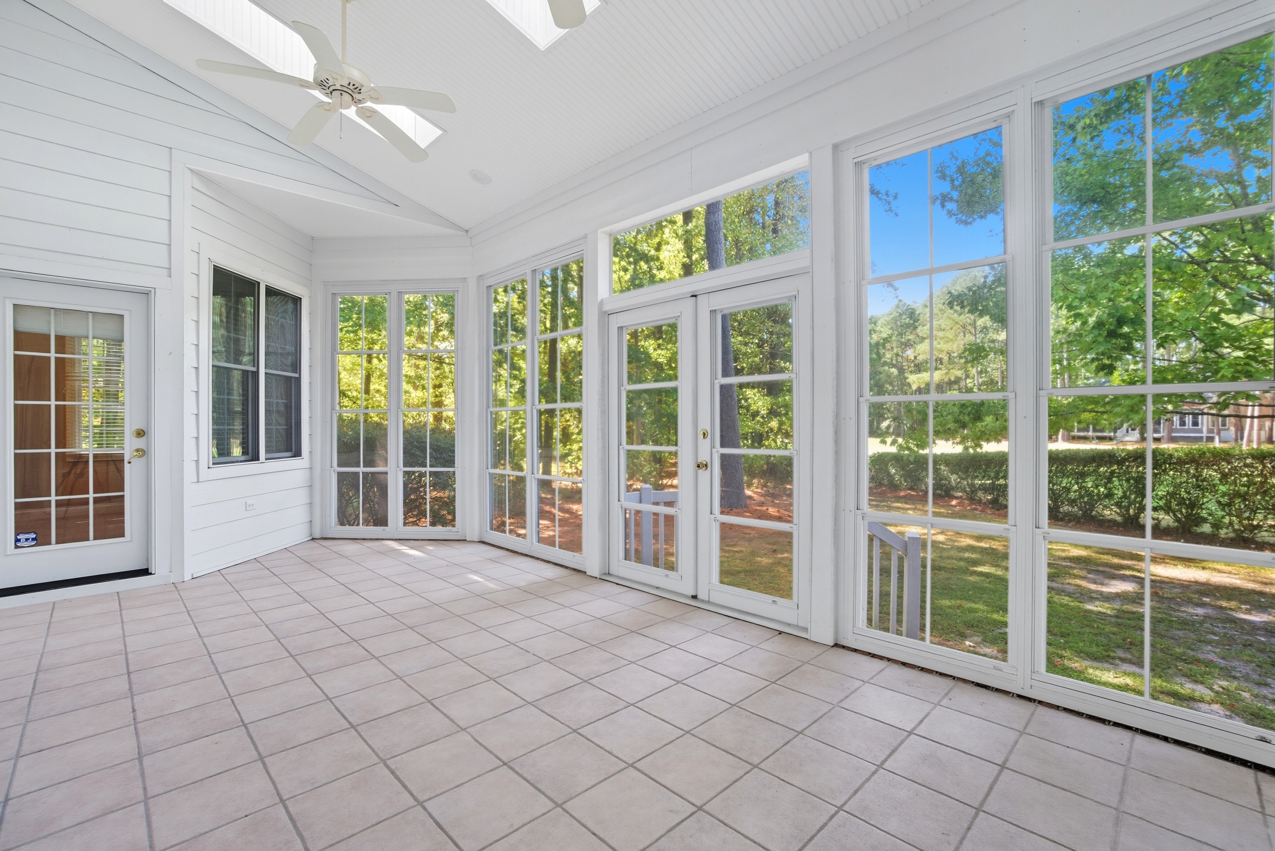  CUSTOM HOME OVERLOOKING SECOND HOLE GREEN - 物件實景