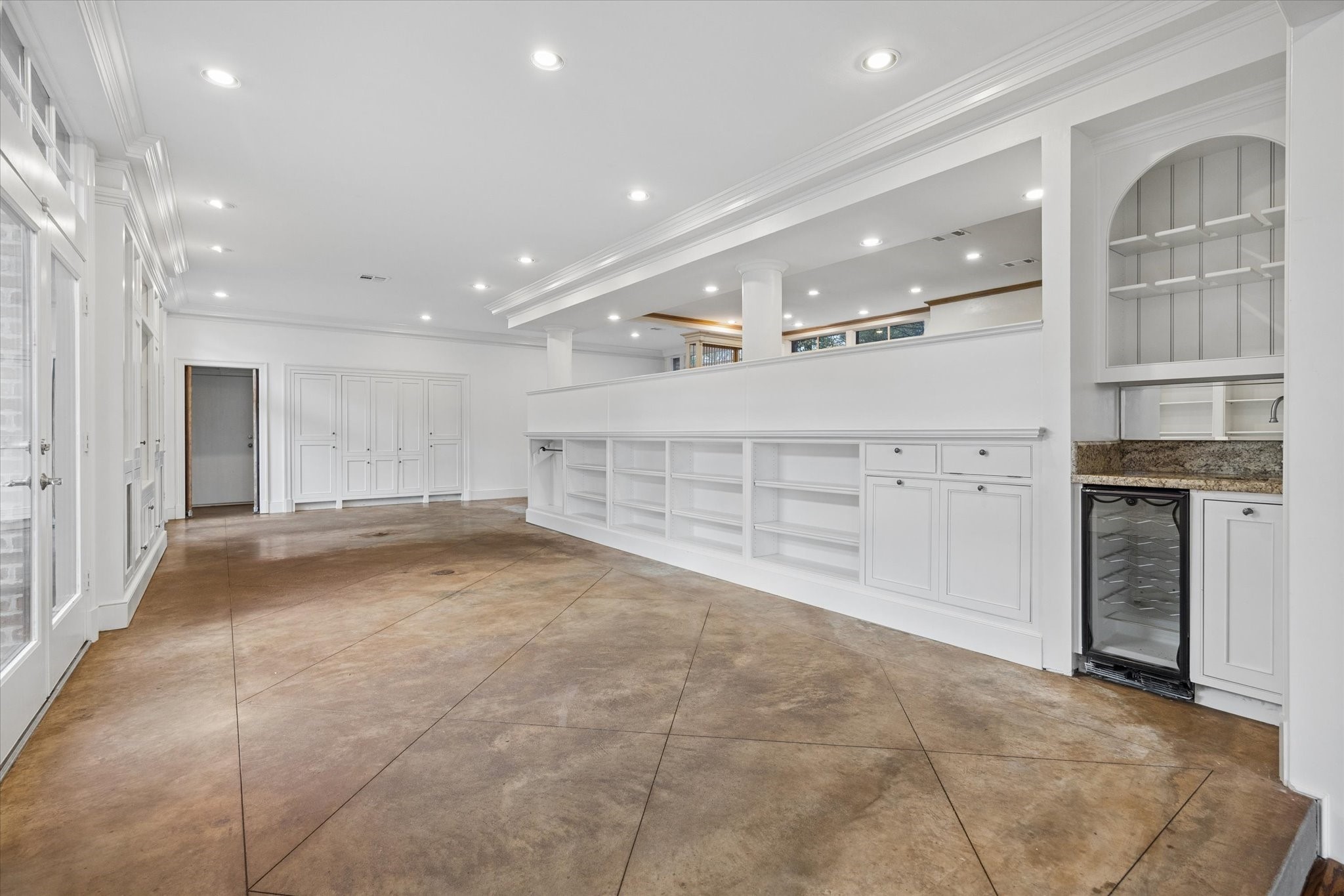  3020 San Felipe Street - 物件實景