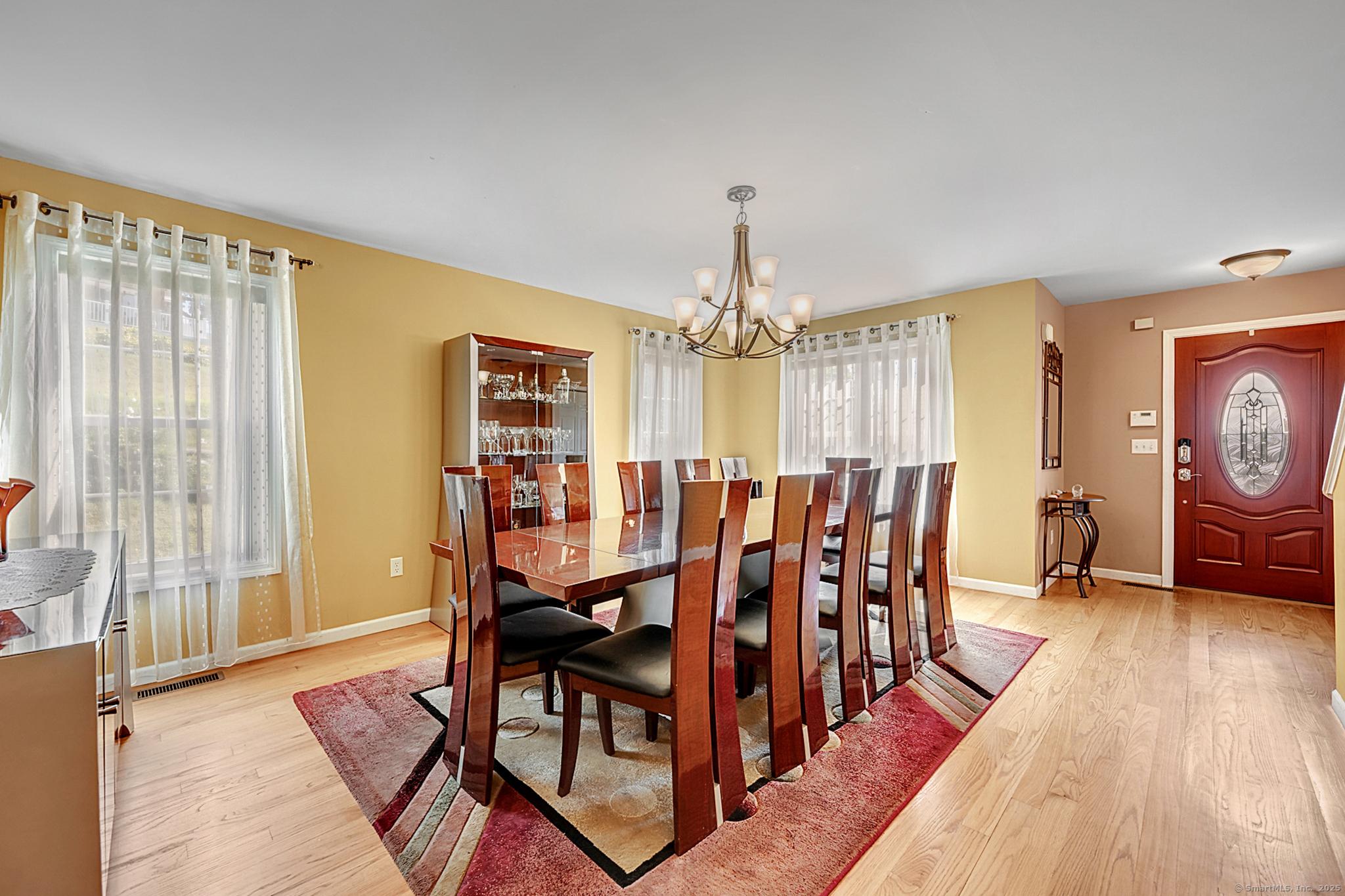 Naugatuck, Connecticut, 06770, United States, 4 Bedrooms Bedrooms, ,3 BathroomsBathrooms,Residential,For Sale,1937720